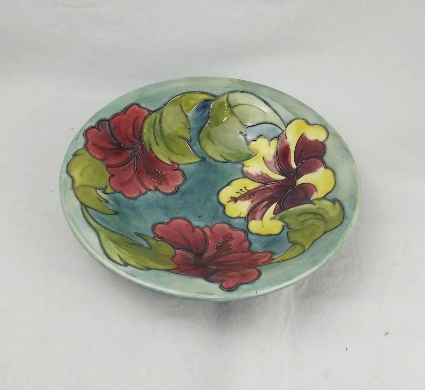 Moorcroft Hibiscus Pattern Bowl With Queen Mary Label - Image 2