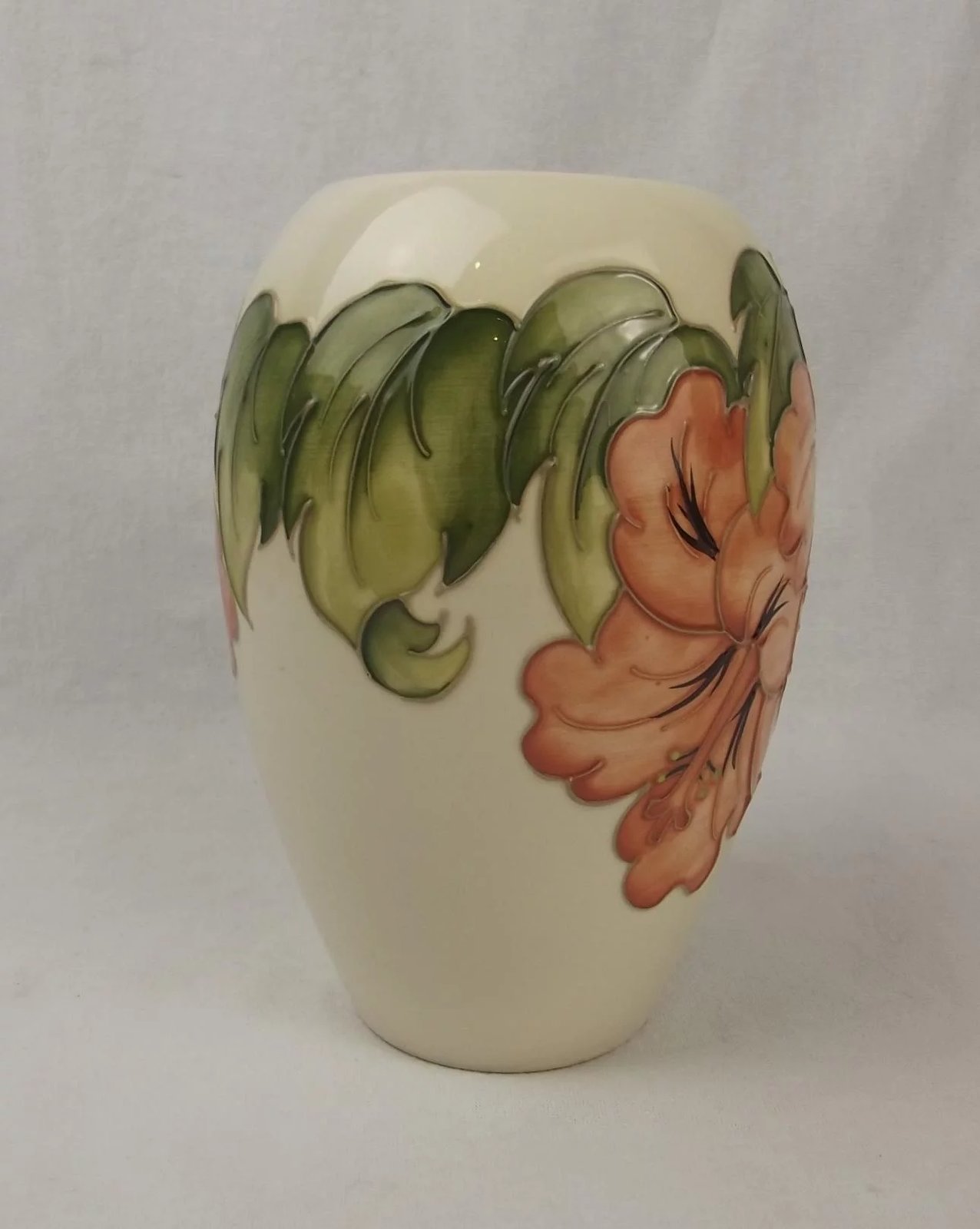 Moorcroft Hibiscus Pattern Ceramic Vase - Image 4