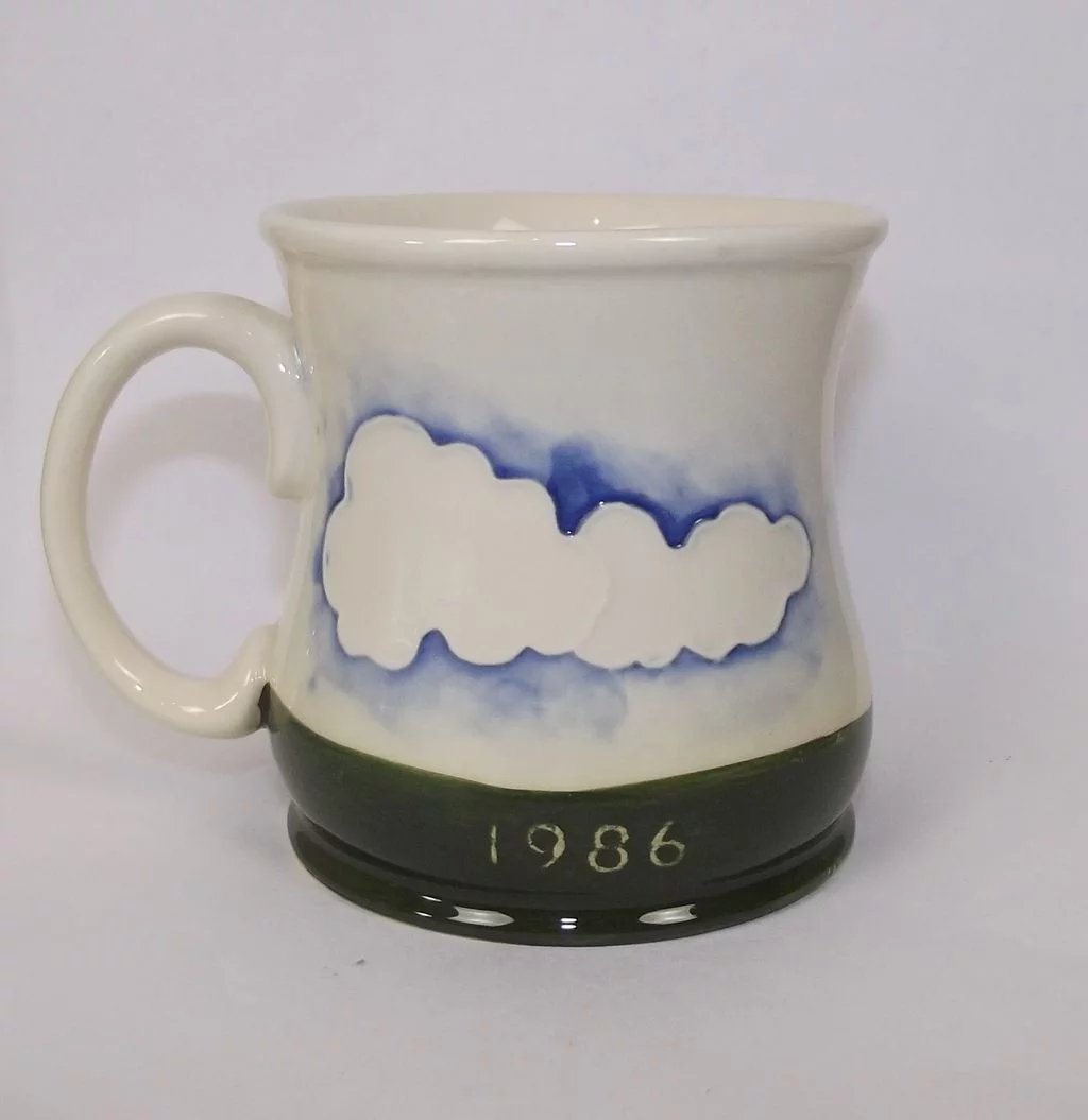 Moorcroft Pottery Bottle Kiln Mug 1986 - Image 4