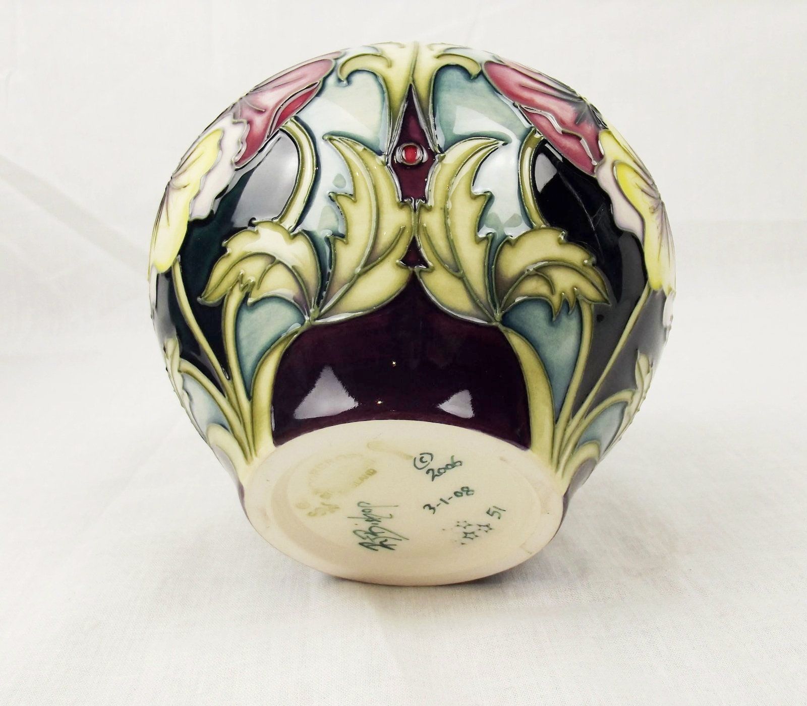 Moorcroft Pottery Pansy Pattern Vase c2006 - Boxed - Image 6