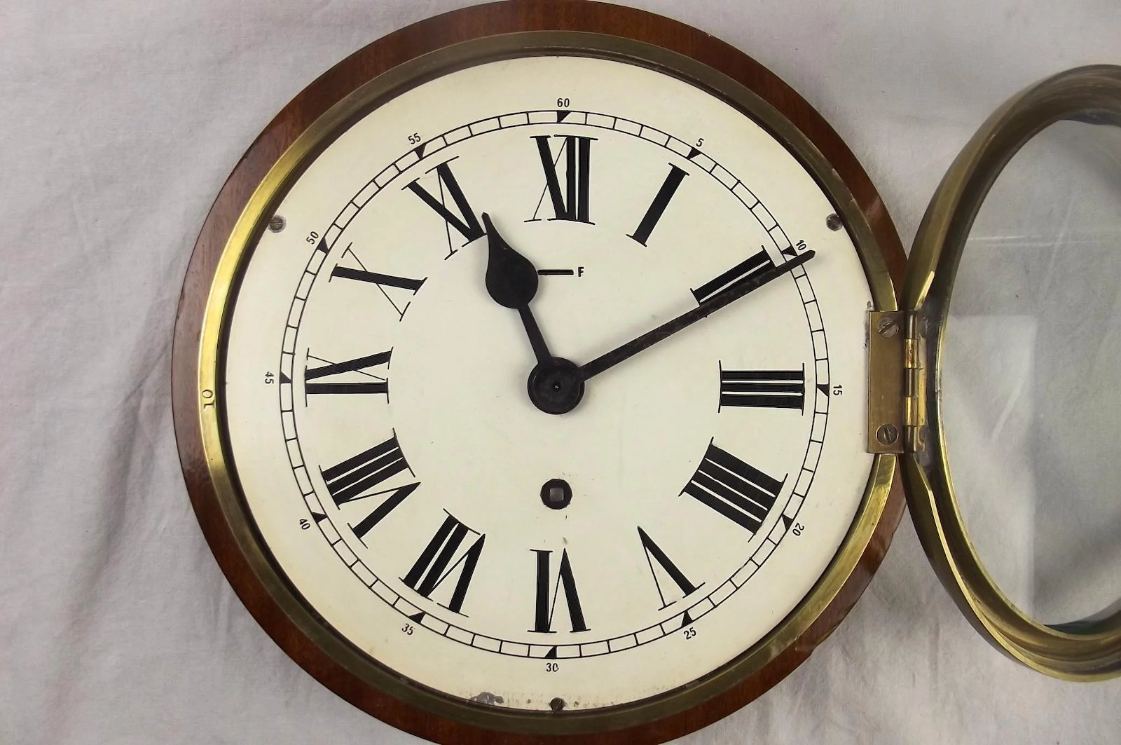 Mounted 8 Day Ships Bulkhead Clock - Image 5