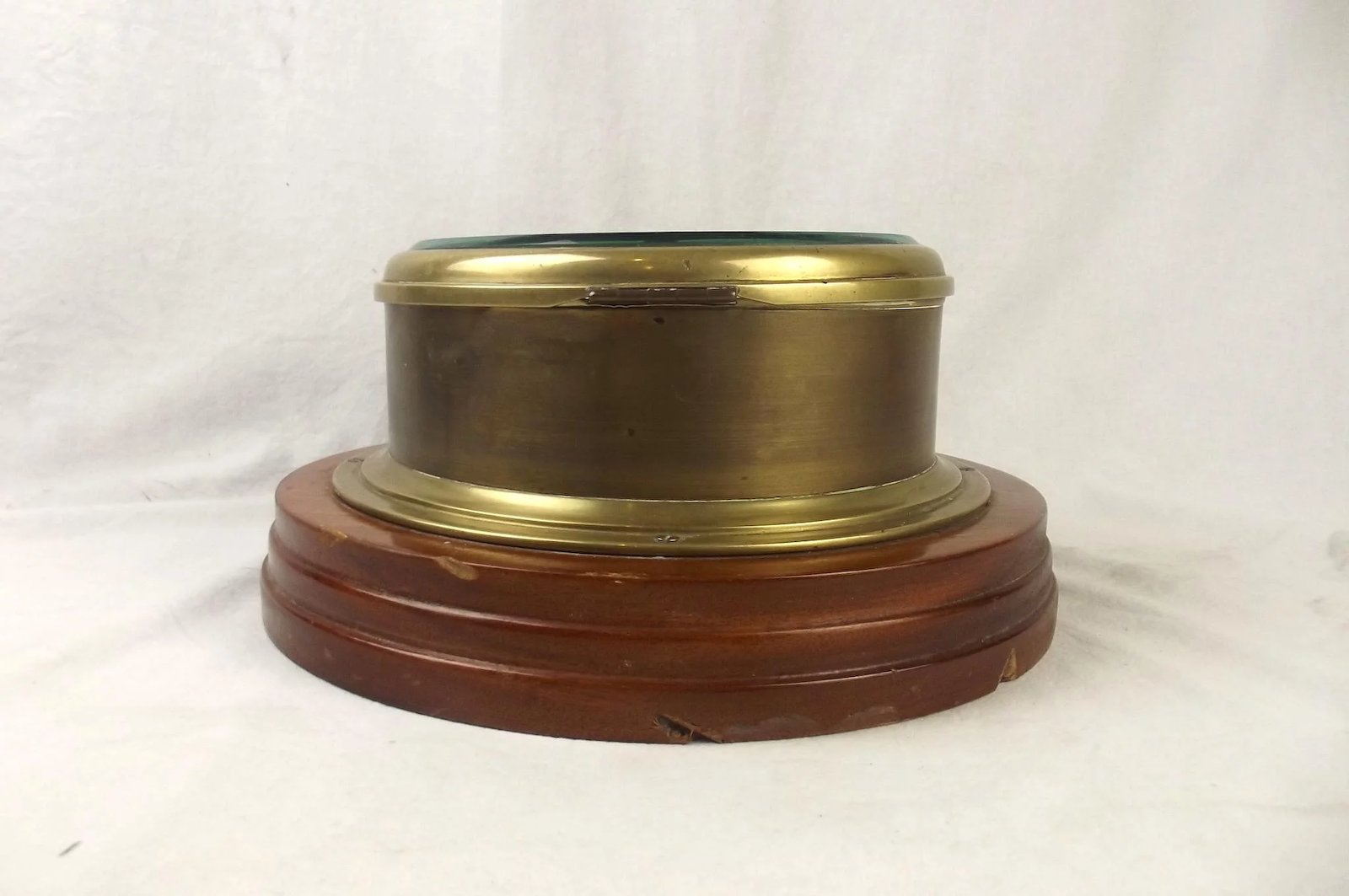 Mounted 8 Day Ships Bulkhead Clock - Image 9