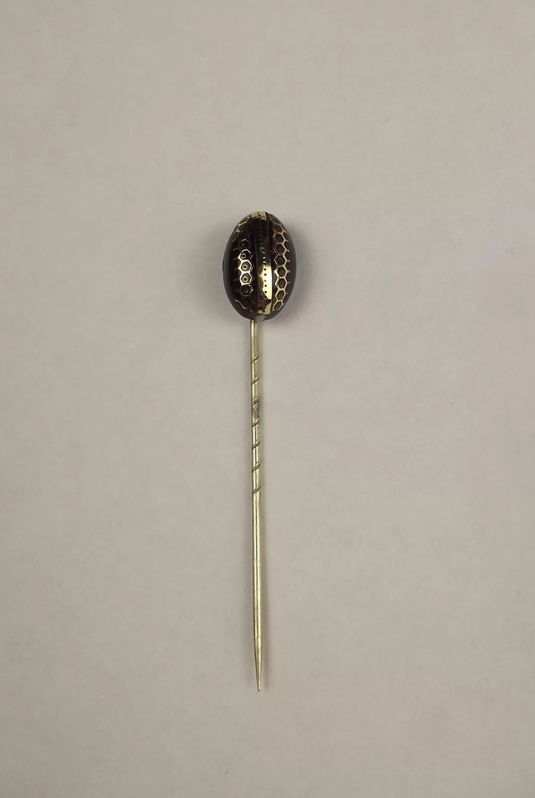 Onyx Pin Brooch With 9ct Gold Detail - Image 2