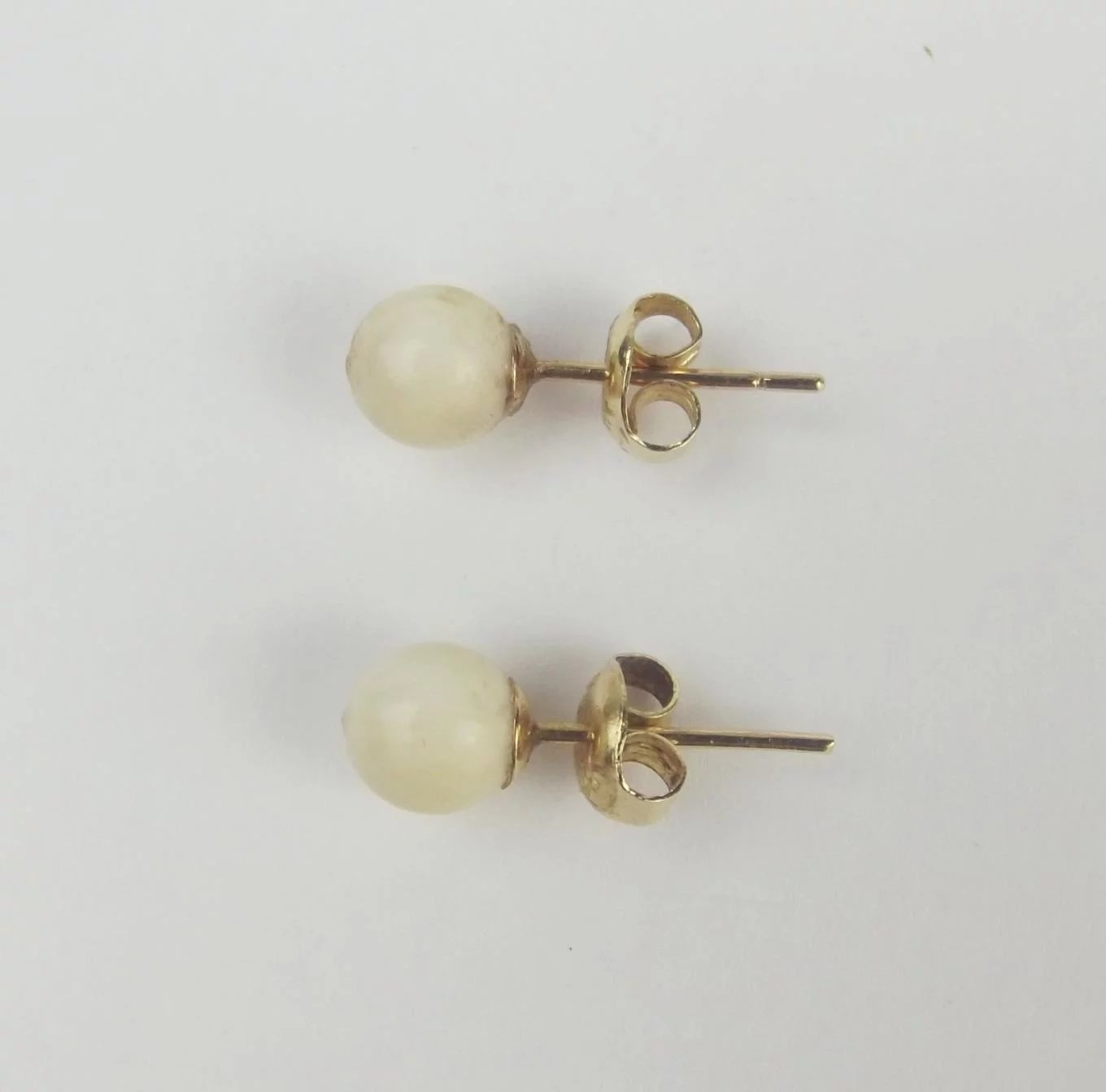 Pair Of 14ct Yellow Gold Carved Seashell Earrings