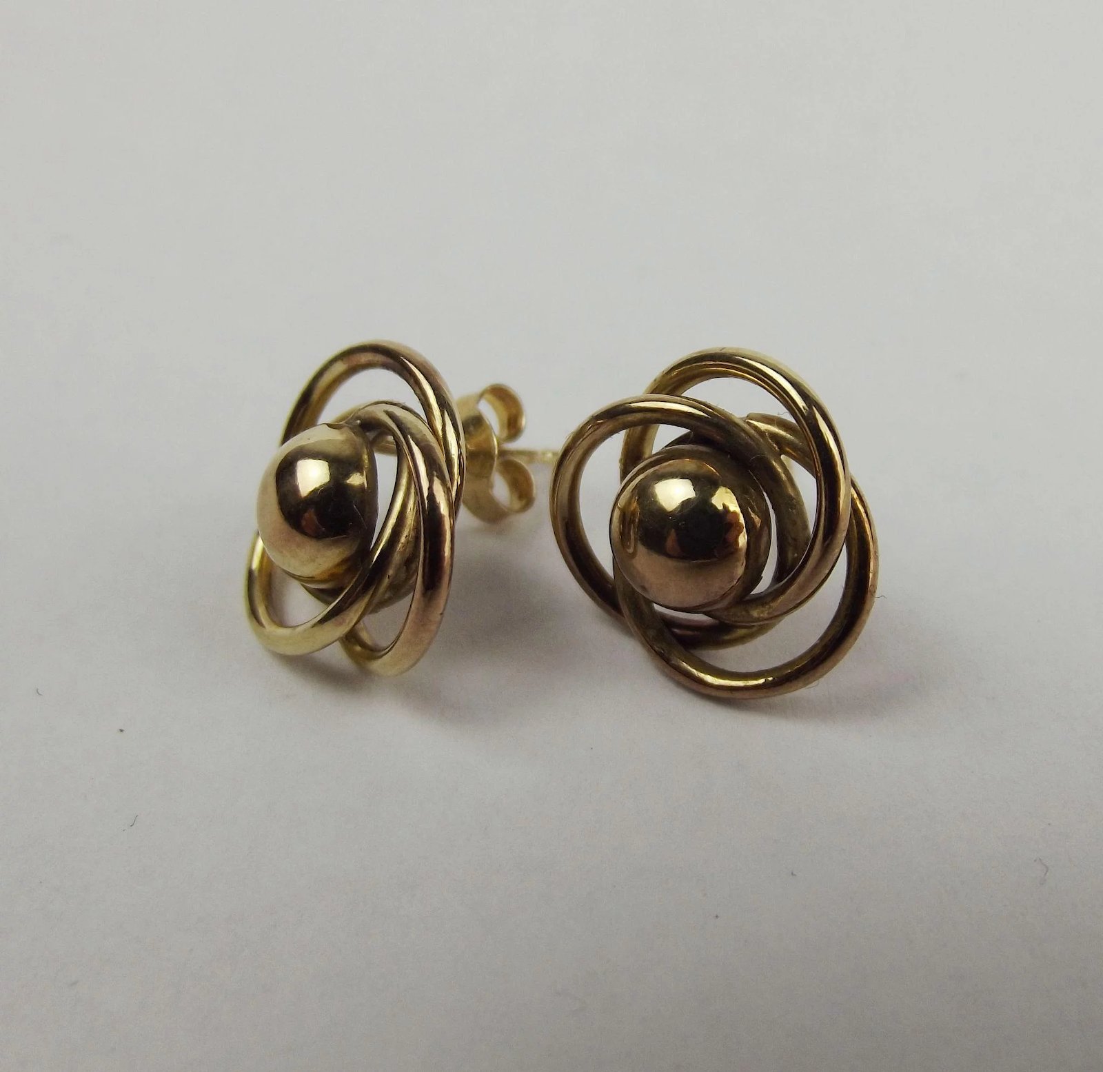 Pair Of 9ct Yellow Gold Earrings - Image 4
