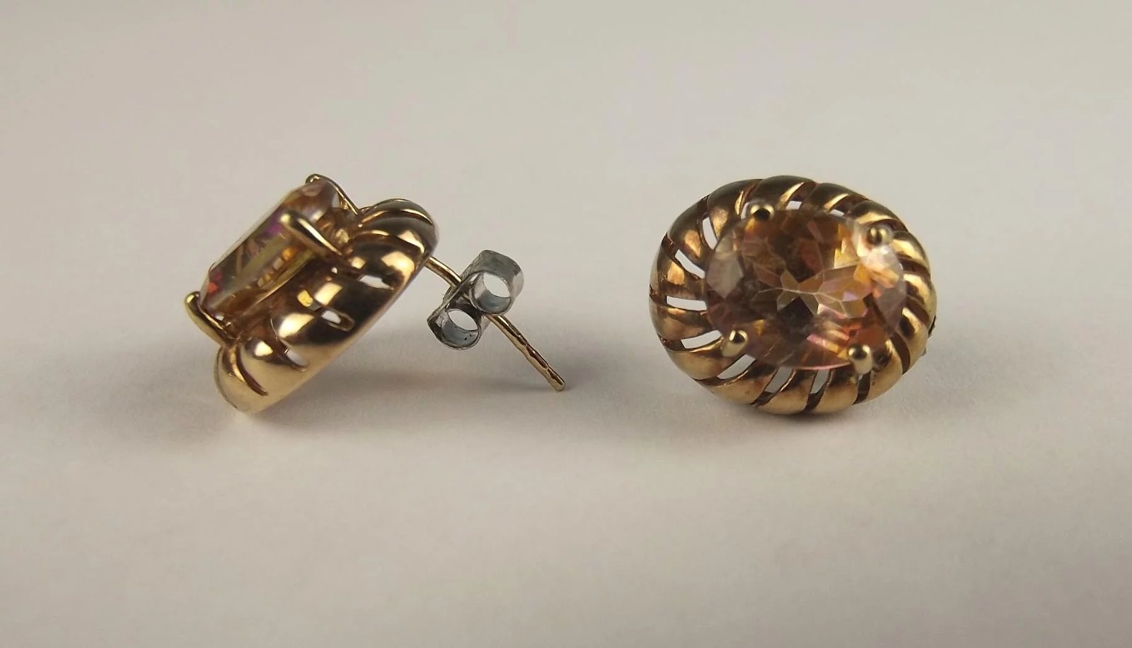 Pair Of 9ct Yellow Gold Topaz Earrings - Image 2