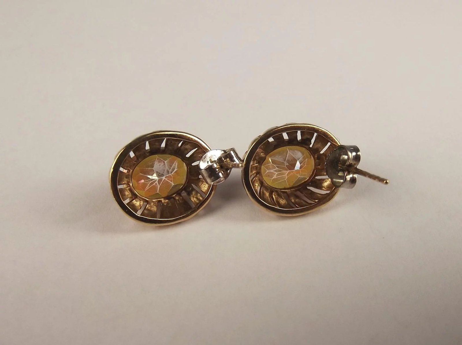 Pair Of 9ct Yellow Gold Topaz Earrings - Image 3
