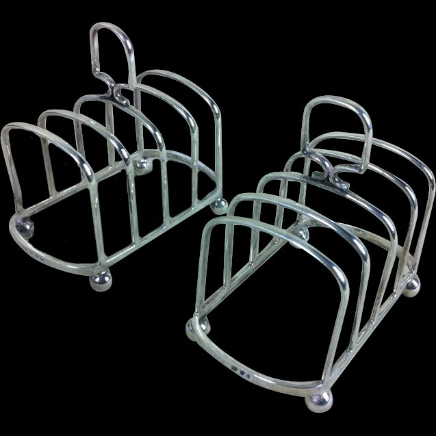 Pair of Silver 4 Slice Toast Racks London 1931, 162g