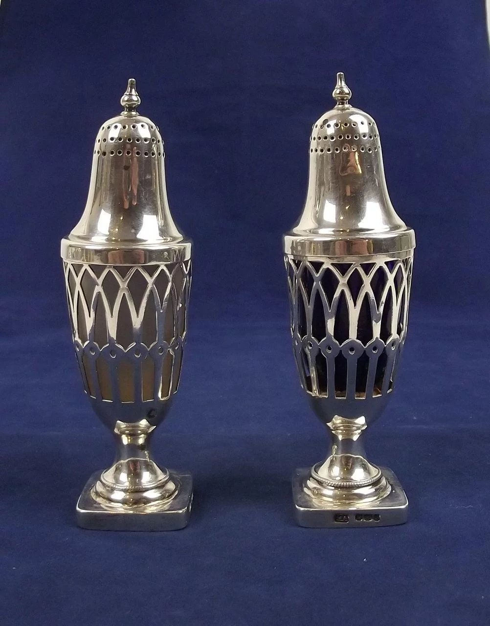 Pair Of Silver Pepperette Shakers With Glass Liners Sheffield 1924 - Image 2