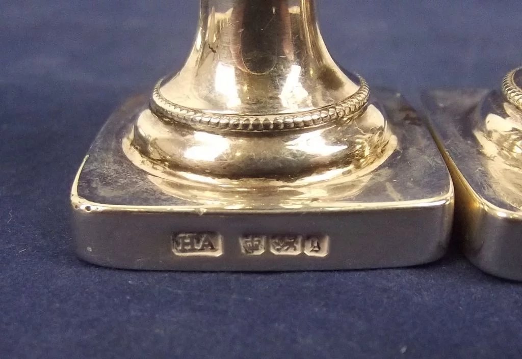 Pair Of Silver Pepperette Shakers With Glass Liners Sheffield 1924 - Image 7