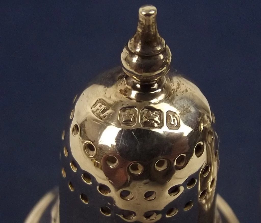 Pair Of Silver Pepperette Shakers With Glass Liners Sheffield 1924 - Image 9
