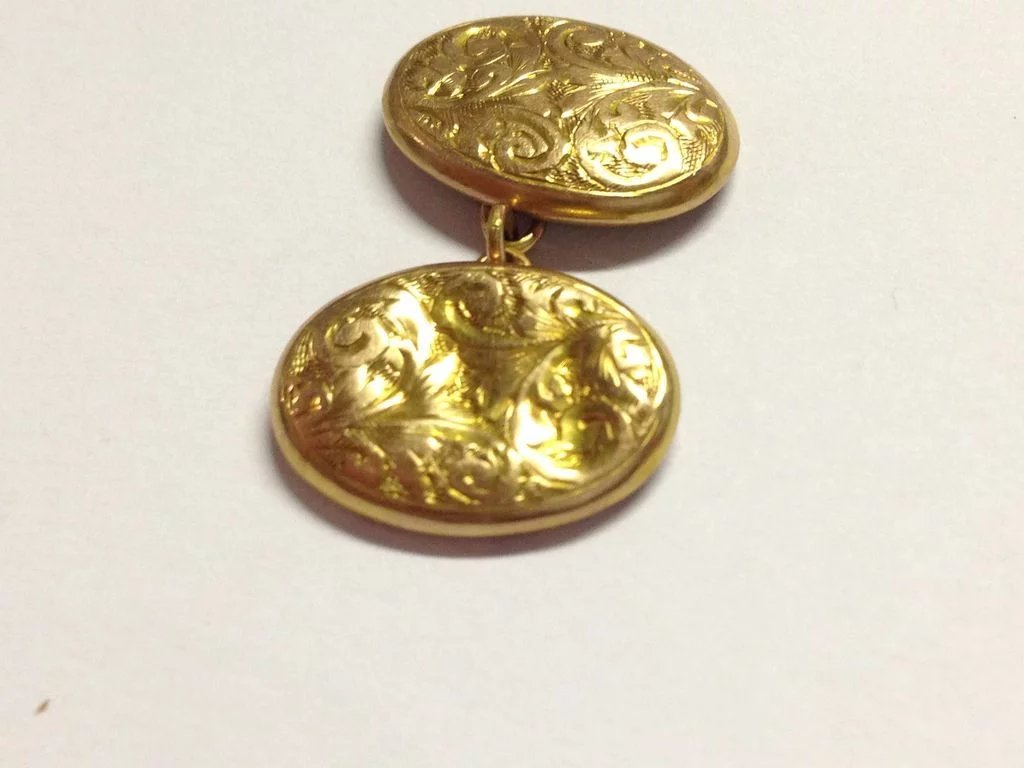 Pair Of Vintage 9ct Gold Oval Engraved Cufflinks - Image 7