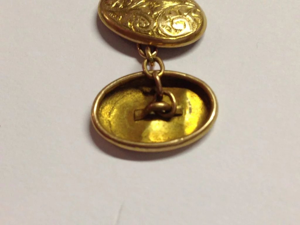 Pair Of Vintage 9ct Gold Oval Engraved Cufflinks - Image 8