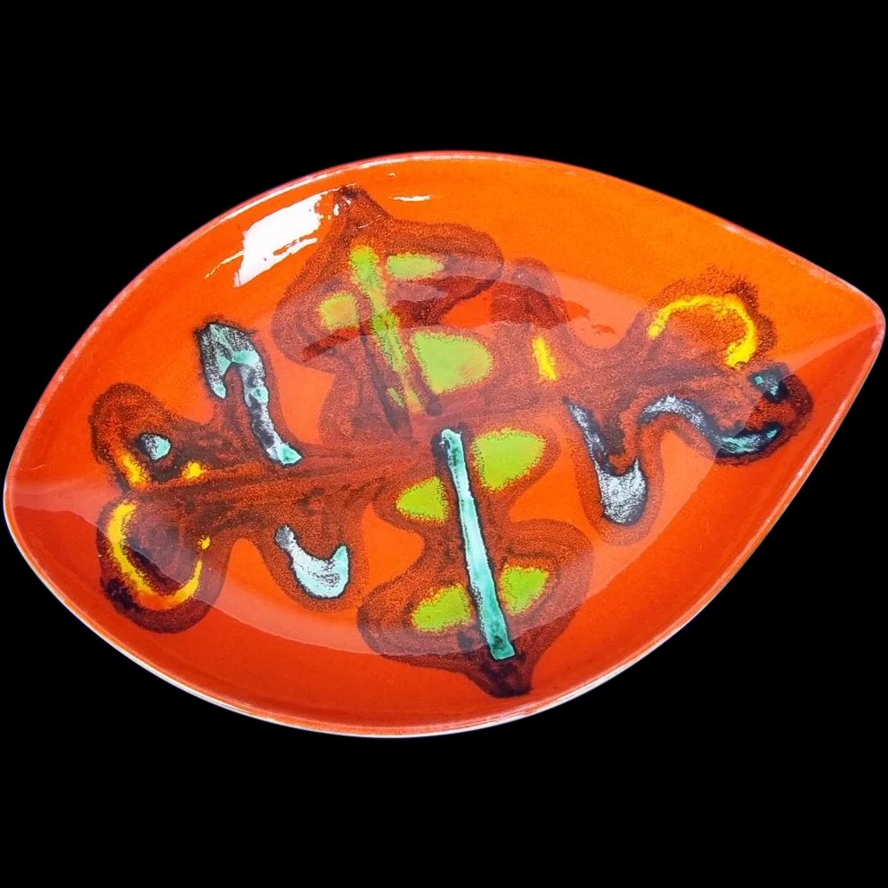 Poole Pottery Delphis Shield Shaped Plate Number 91, c.1970's