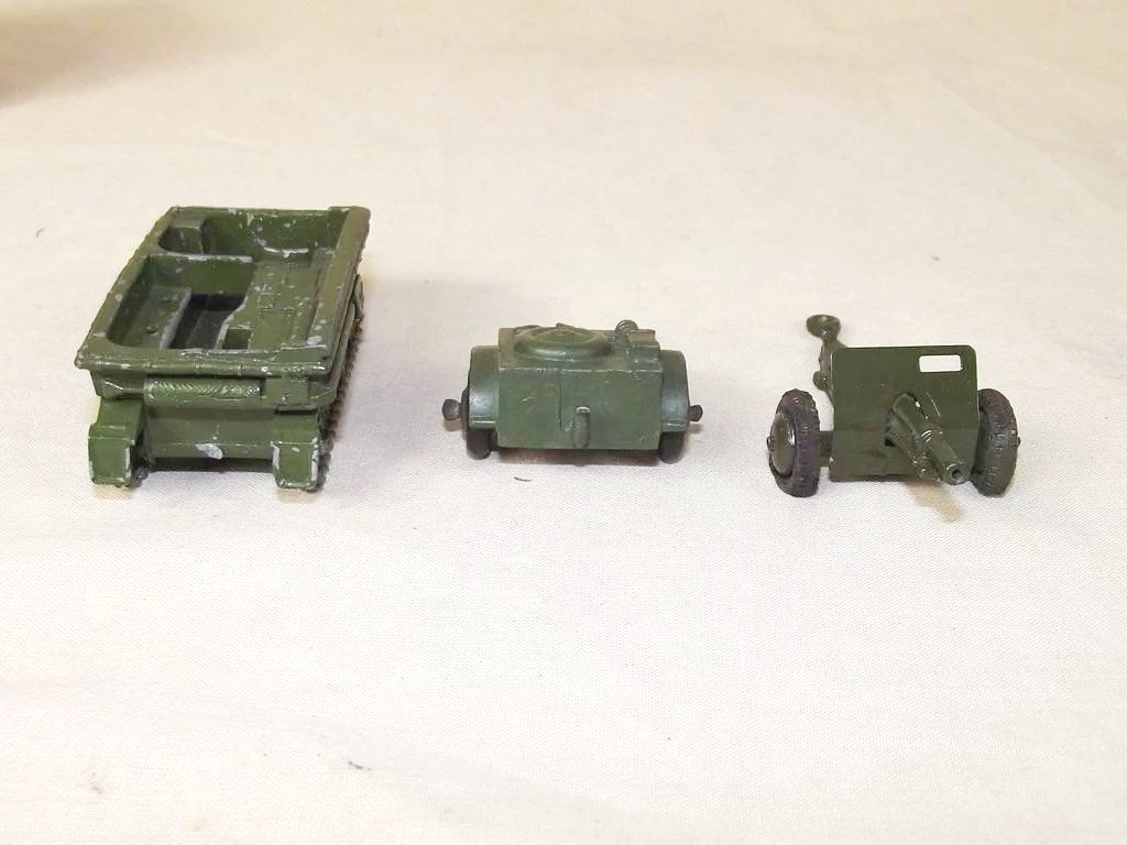 Pre-War Boxed Dinky Toys No. 162 - 18-Pounder Quick-Firing Field Gun Unit #2 - Image 4