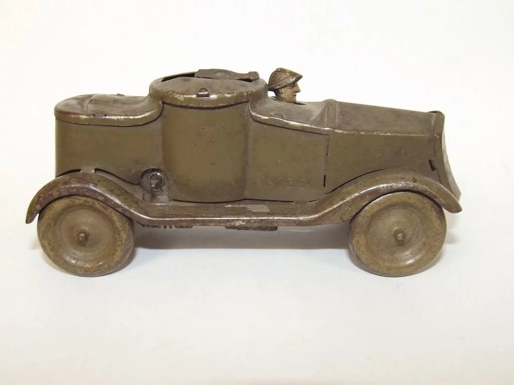Pre-War French Tinplate Clockwork Toy Armoured Car - Image 4
