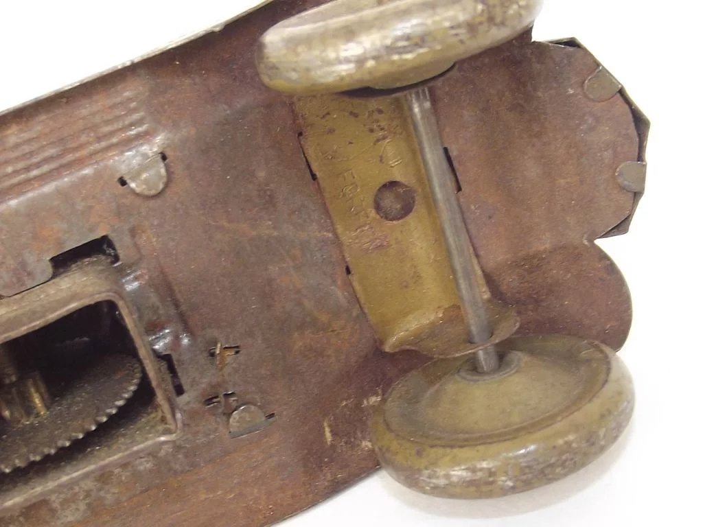 Pre-War French Tinplate Clockwork Toy Armoured Car - Image 7