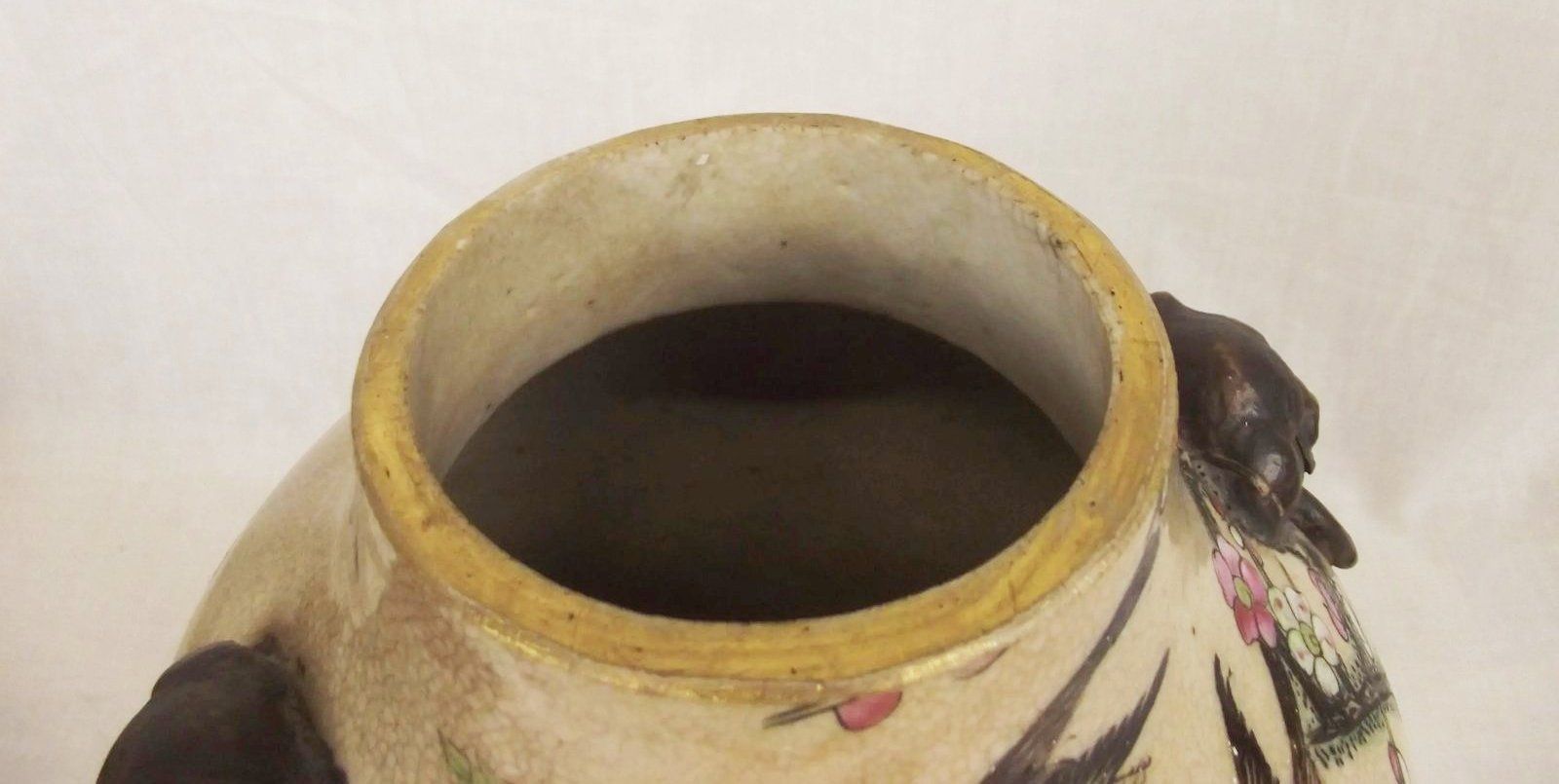 Qing 19th Century Chinese Porcelain Crackle Glaze Vase With Ring Turned Handles In The Famille Rose Palette - Image 7
