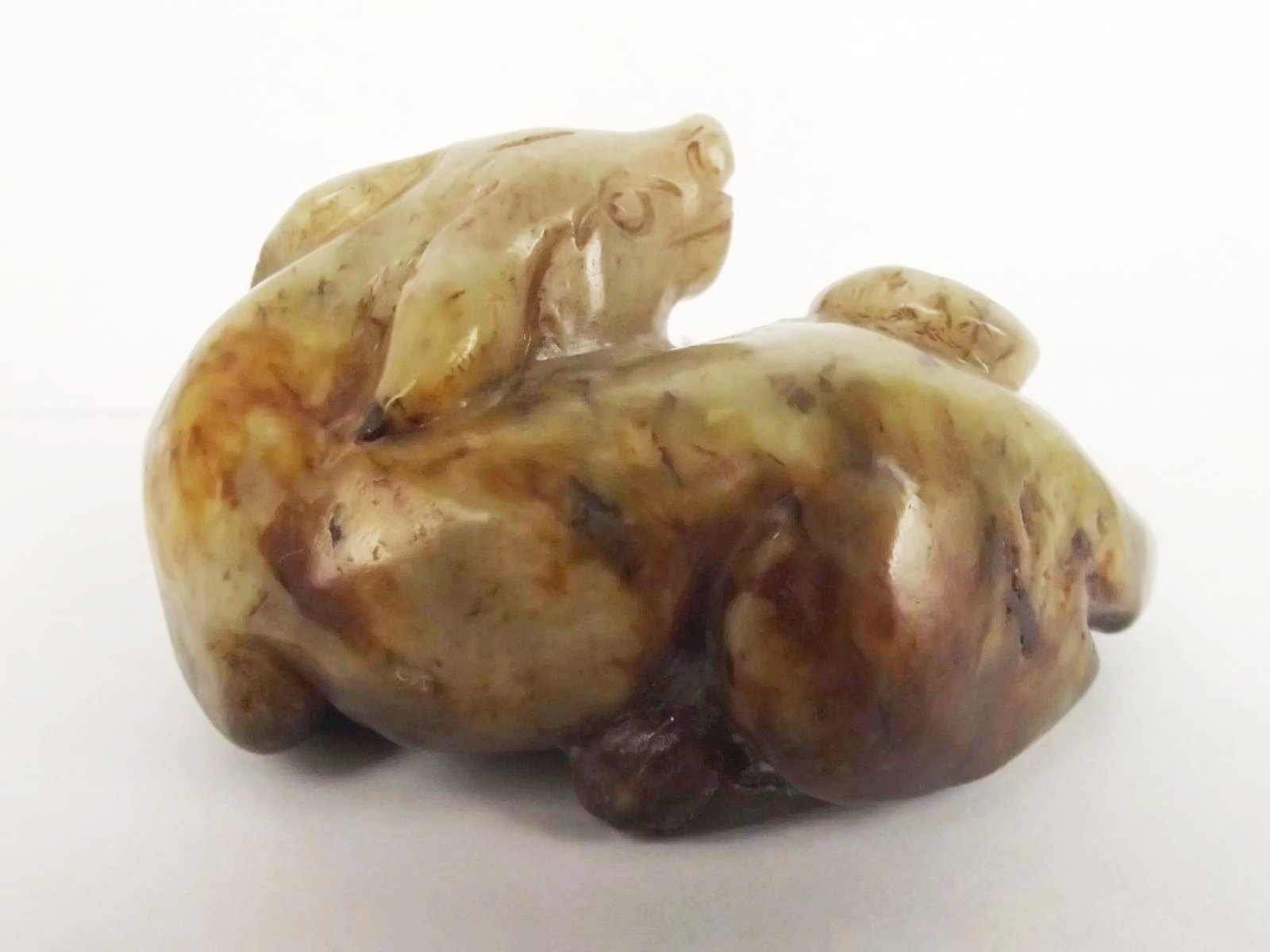Qing Period Resting Dog Nephrite Jade Sculpture - Image 3
