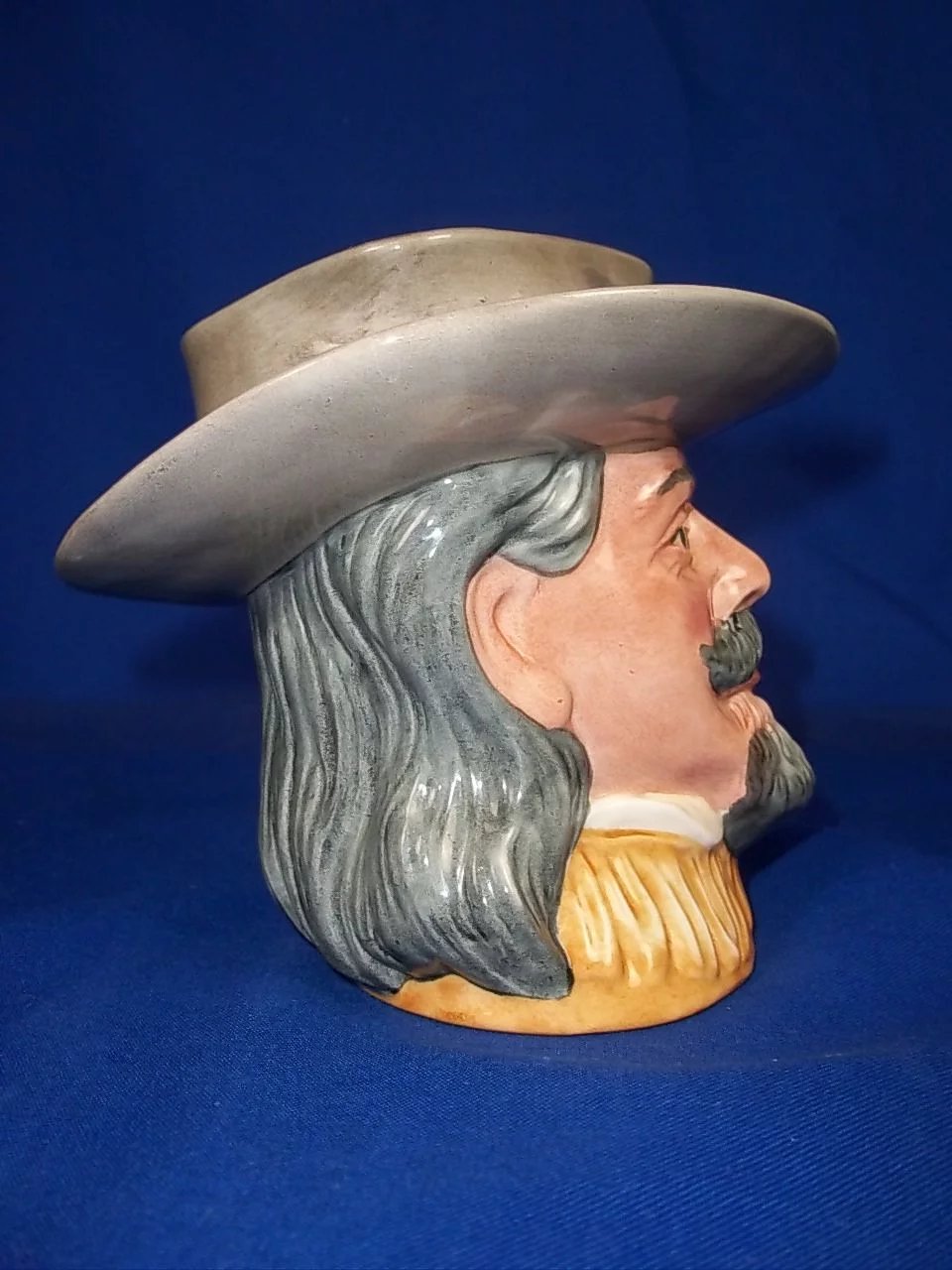 Royal Doulton Character Jug, Buffalo Bill No. D6735 - Medium - Image 5