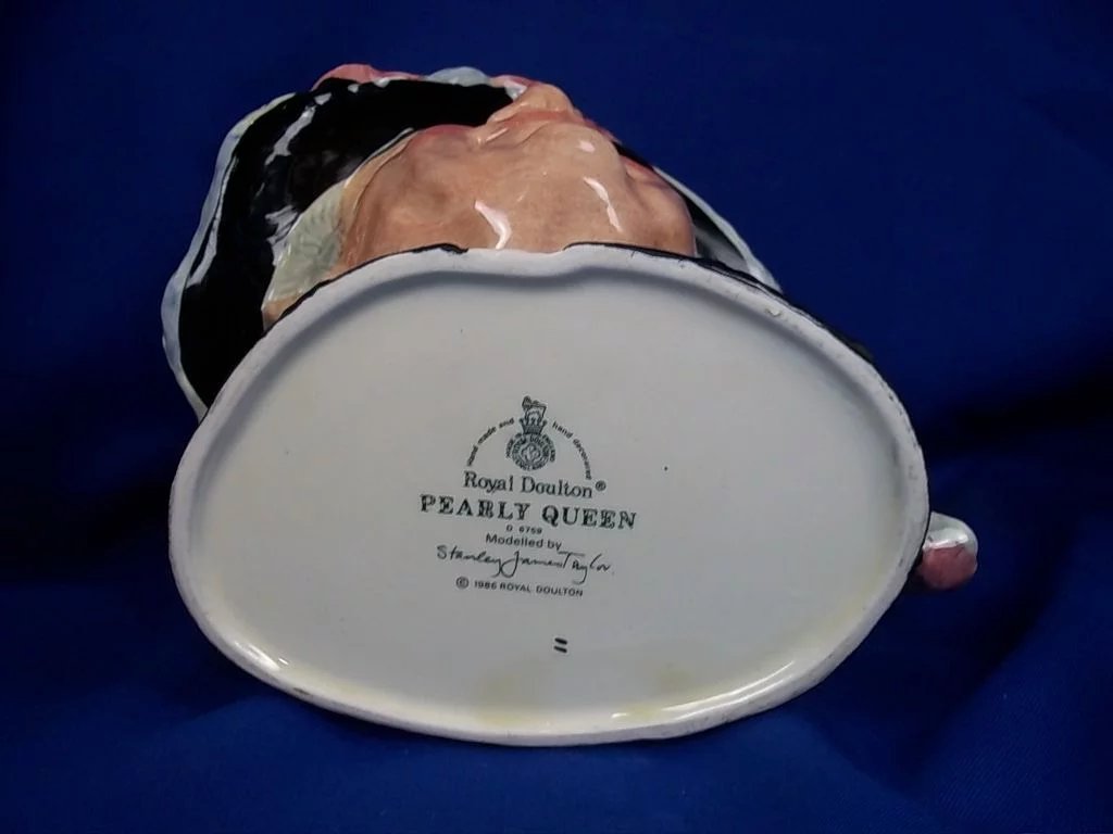 Royal Doulton Character Jug "Pearly Queen" D6759 #2 - Image 7