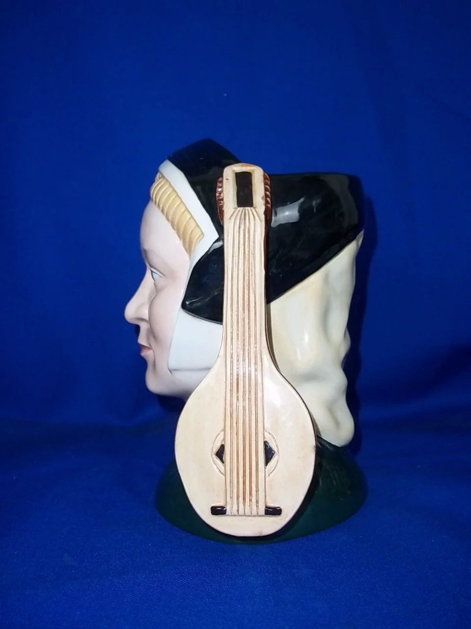 Royal Doulton Character Jug 'Jane Seymour' No. D6646 - Large - Image 5