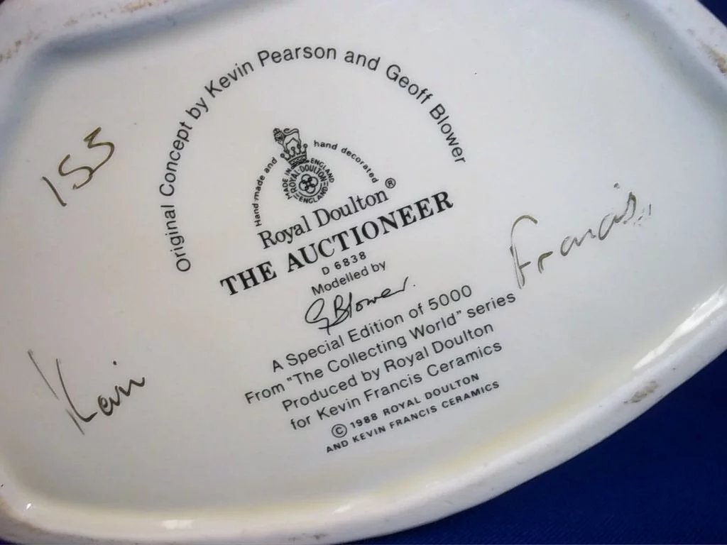 Royal Doulton Character Jug 'The Auctioneer' No. D6838 - Large - Image 8