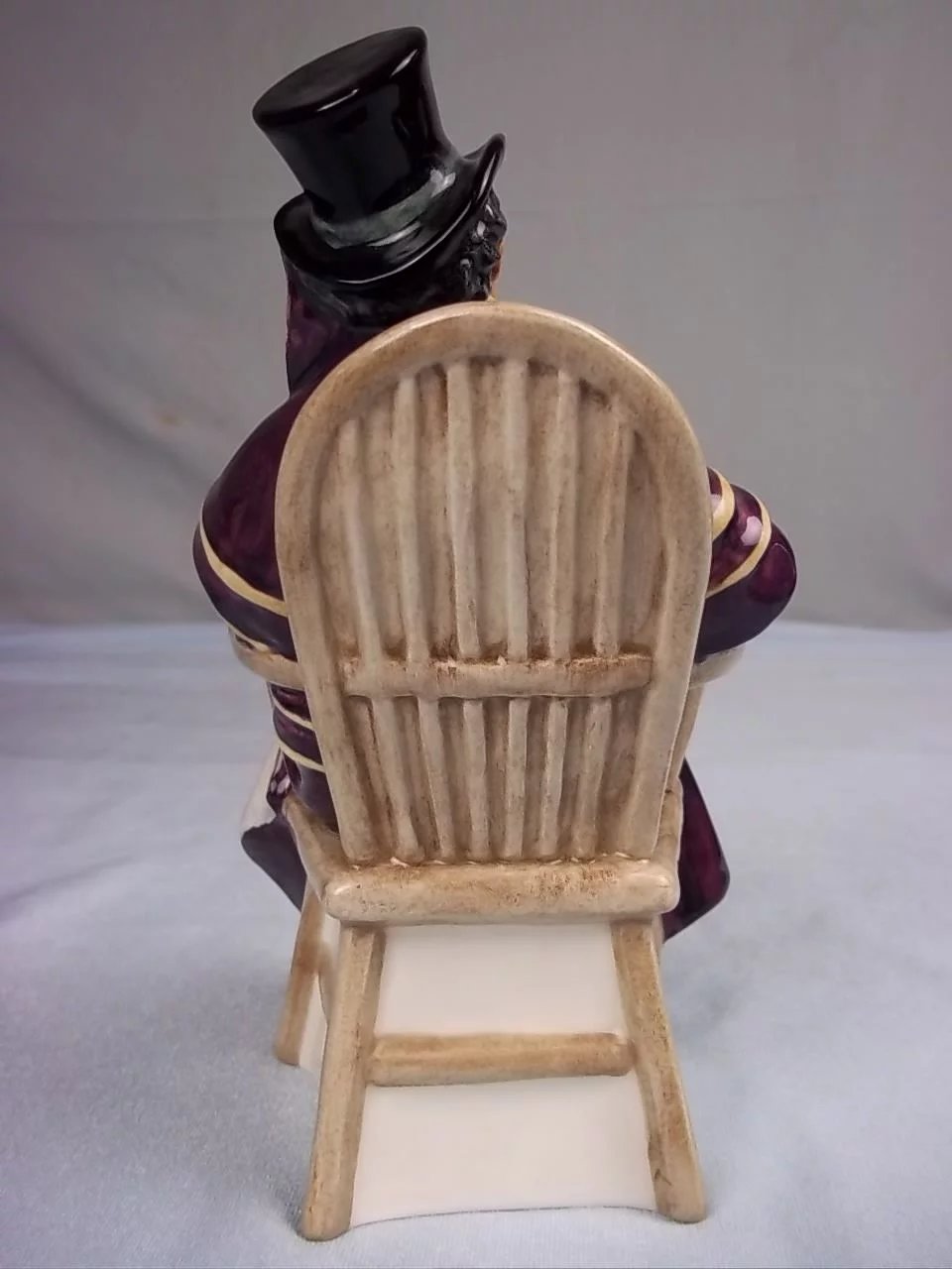 Royal Doulton Figurine Of "The Coachman", 1962 HN 2282 - Image 4