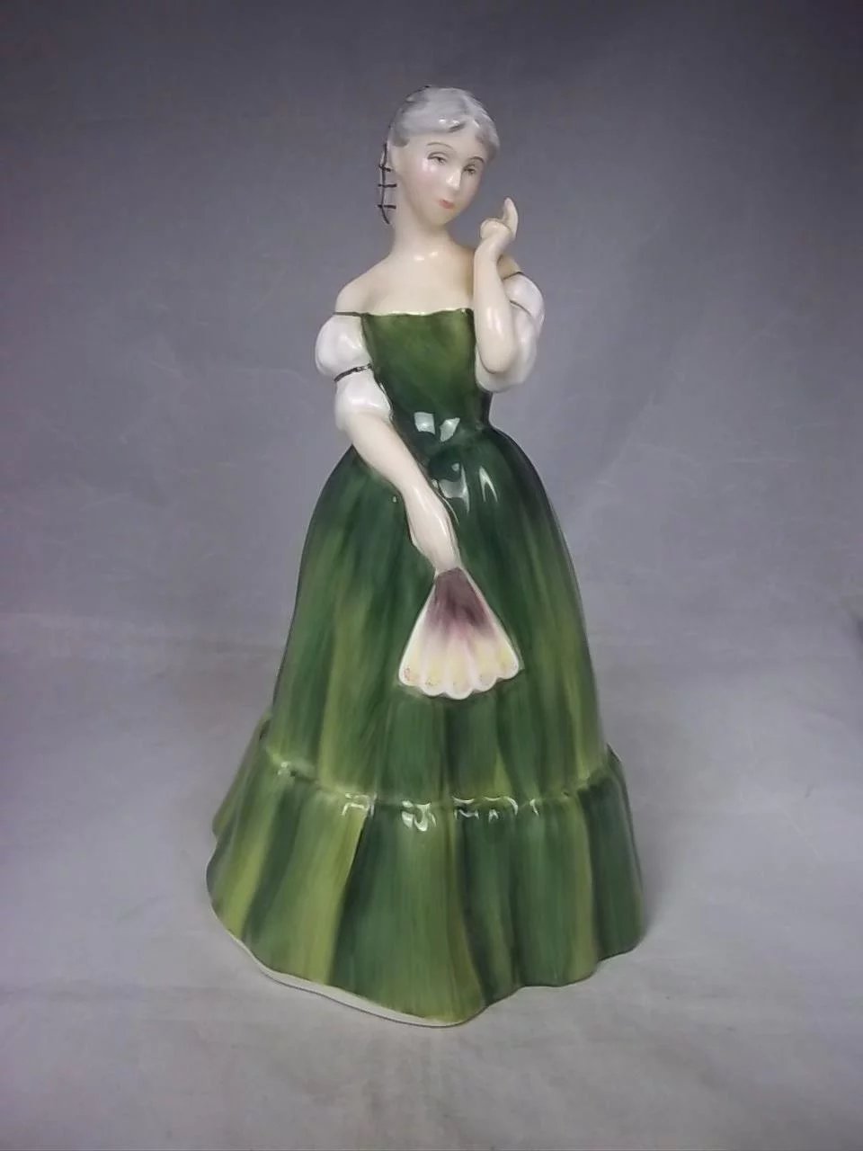 Royal Doulton Figurine of 'Gillian' No. HN 3042, Designed By P. Parsons, c.1984 - Image 2