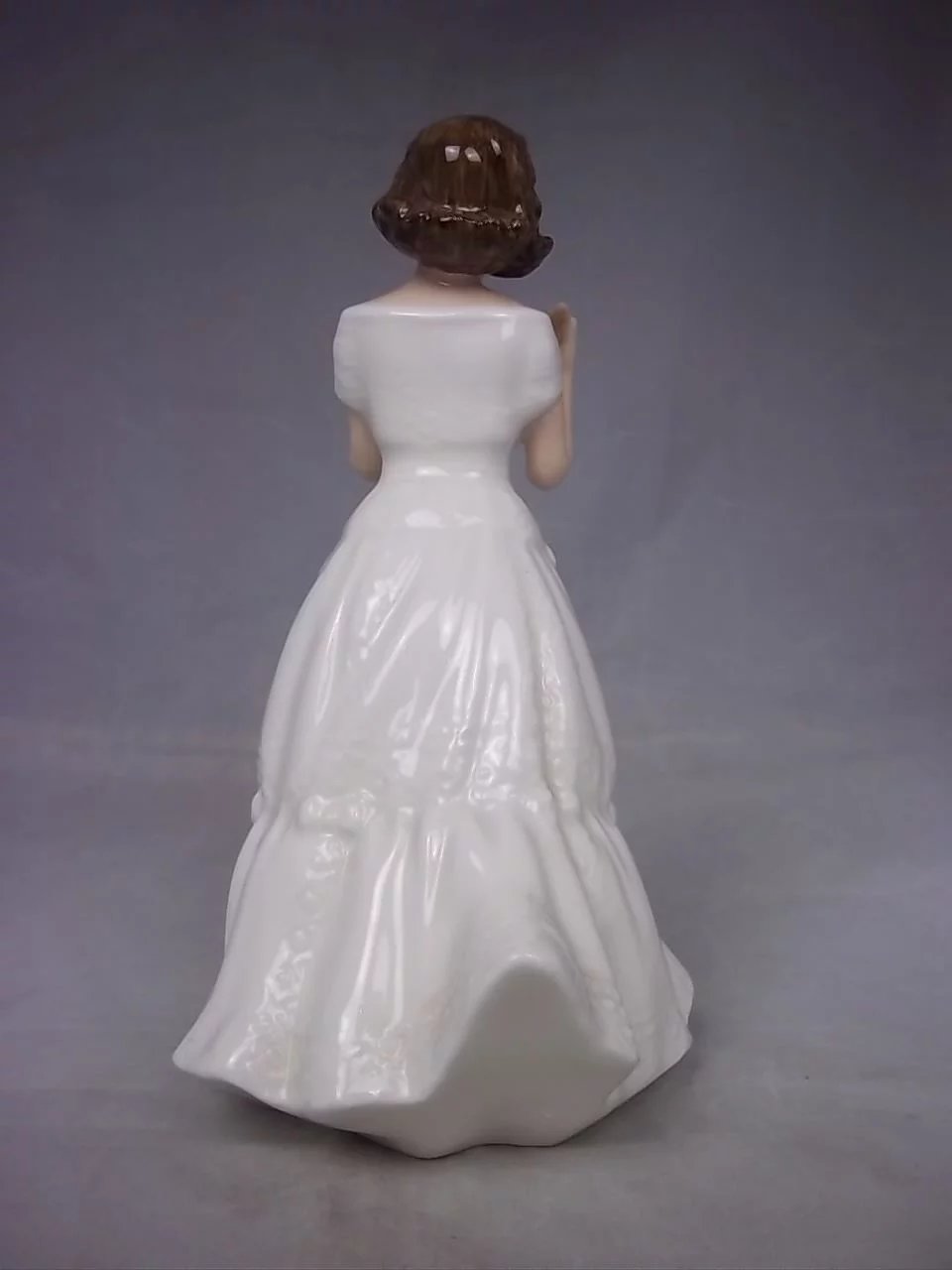 Royal Doulton Figurine 'Welcome', HN3764, Designed by Nada Pedley - Image 4