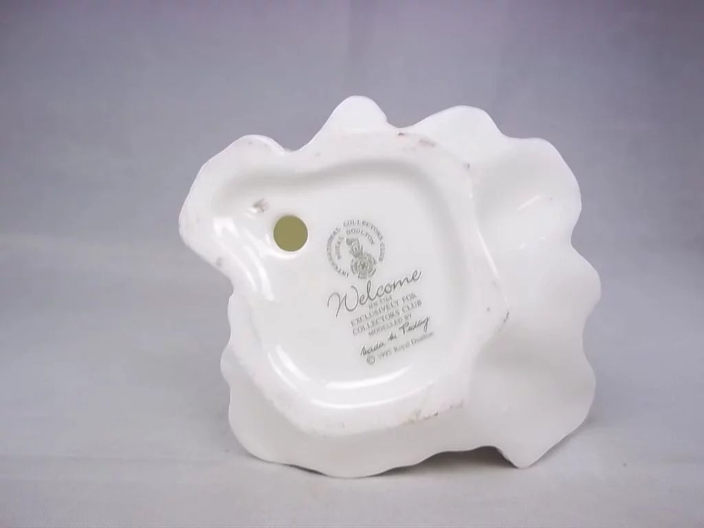 Royal Doulton Figurine 'Welcome', HN3764, Designed by Nada Pedley - Image 7