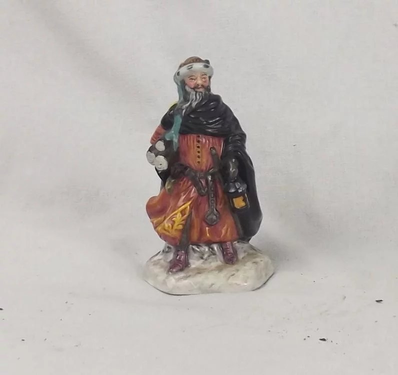 Royal Doulton Good King Wenceslas Miniature Figurine - Image 2