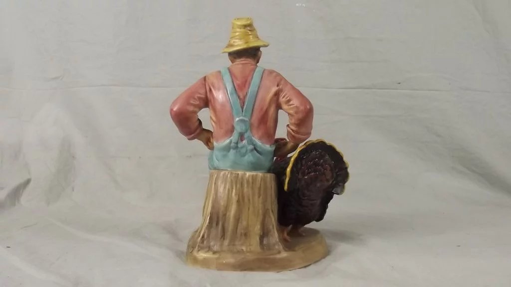 Royal Doulton HN 2446 Thanksgiving Figurine - Image 4