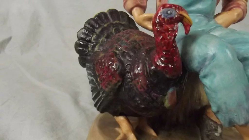 Royal Doulton HN 2446 Thanksgiving Figurine - Image 7
