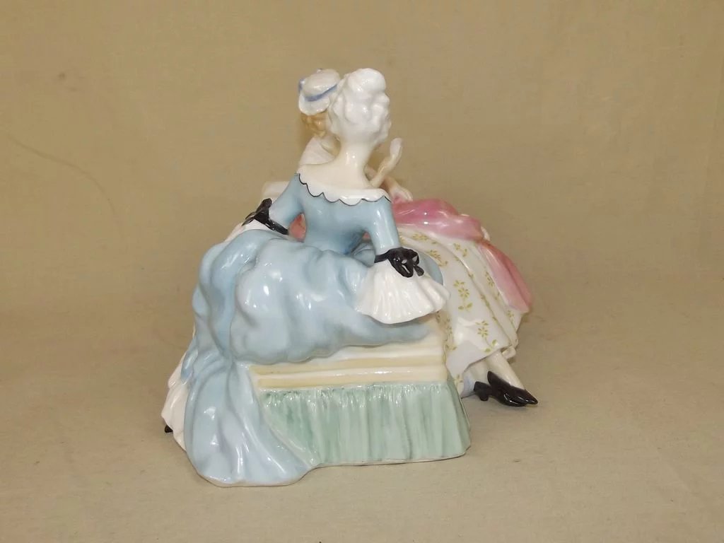 Royal Doulton HN2149 The Love Letter Double Figurine - Image 6