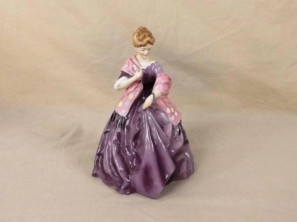 Royal Worcester First Dance 3629 By F.G. Doughty - Image 2