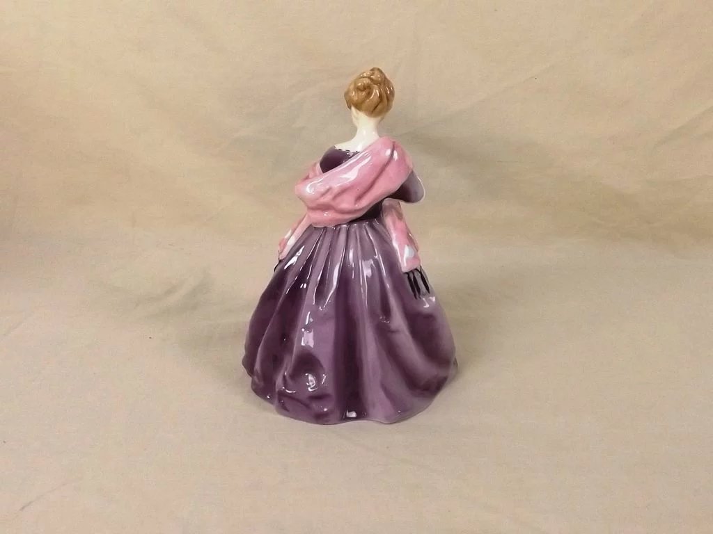 Royal Worcester First Dance 3629 By F.G. Doughty - Image 4