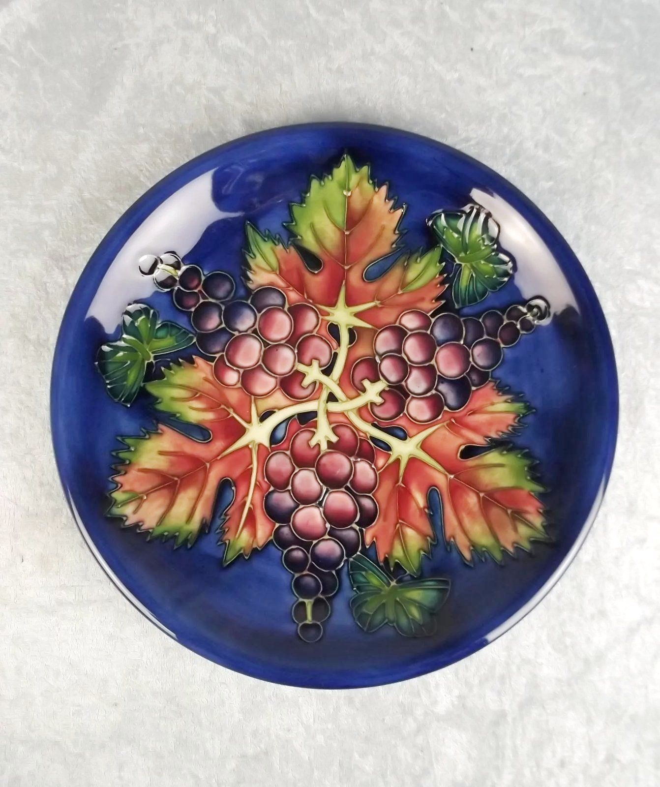 Selfridges Of London Moorcroft Grapes & Vine Pattern Charger