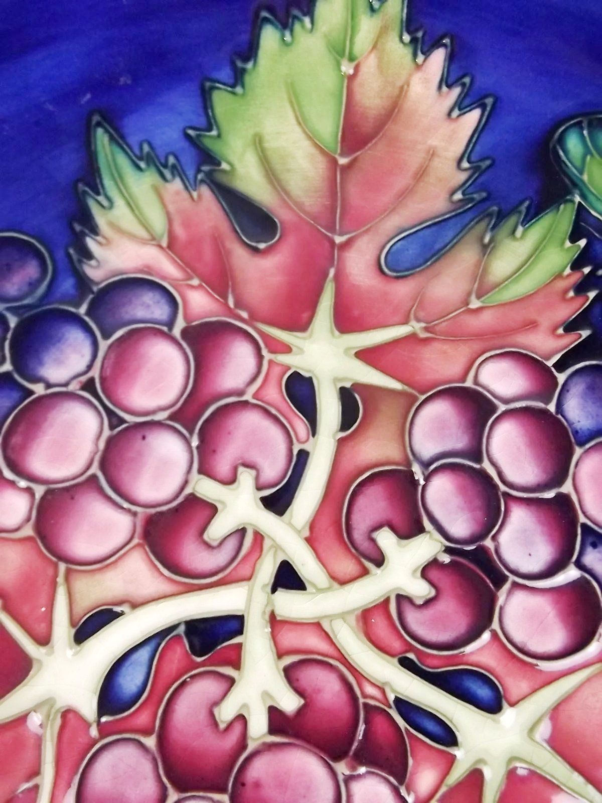 Selfridges Of London Moorcroft Grapes & Vine Pattern Charger - Image 2