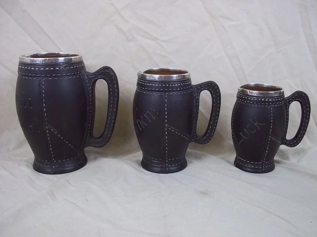 Set Of 3 Graduated 1890 Silver Rimmed Doulton Lamberth Leatherware Tankards - Image 3