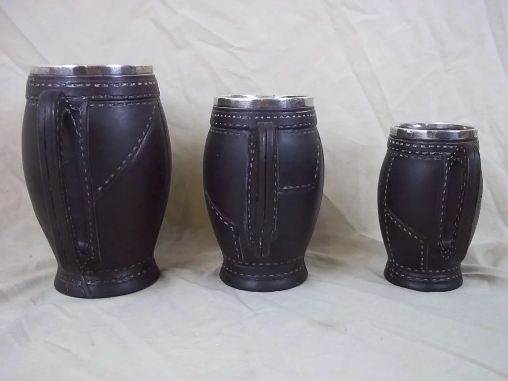 Set Of 3 Graduated 1890 Silver Rimmed Doulton Lamberth Leatherware Tankards - Image 4
