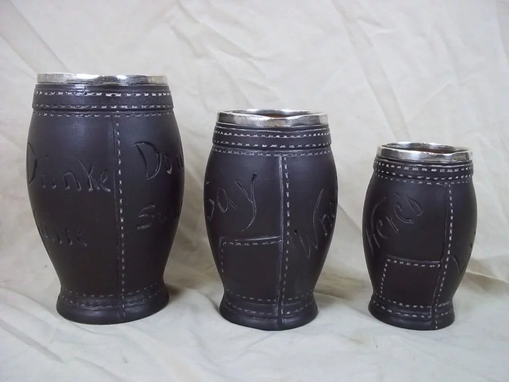 Set Of 3 Graduated 1890 Silver Rimmed Doulton Lamberth Leatherware Tankards - Image 5