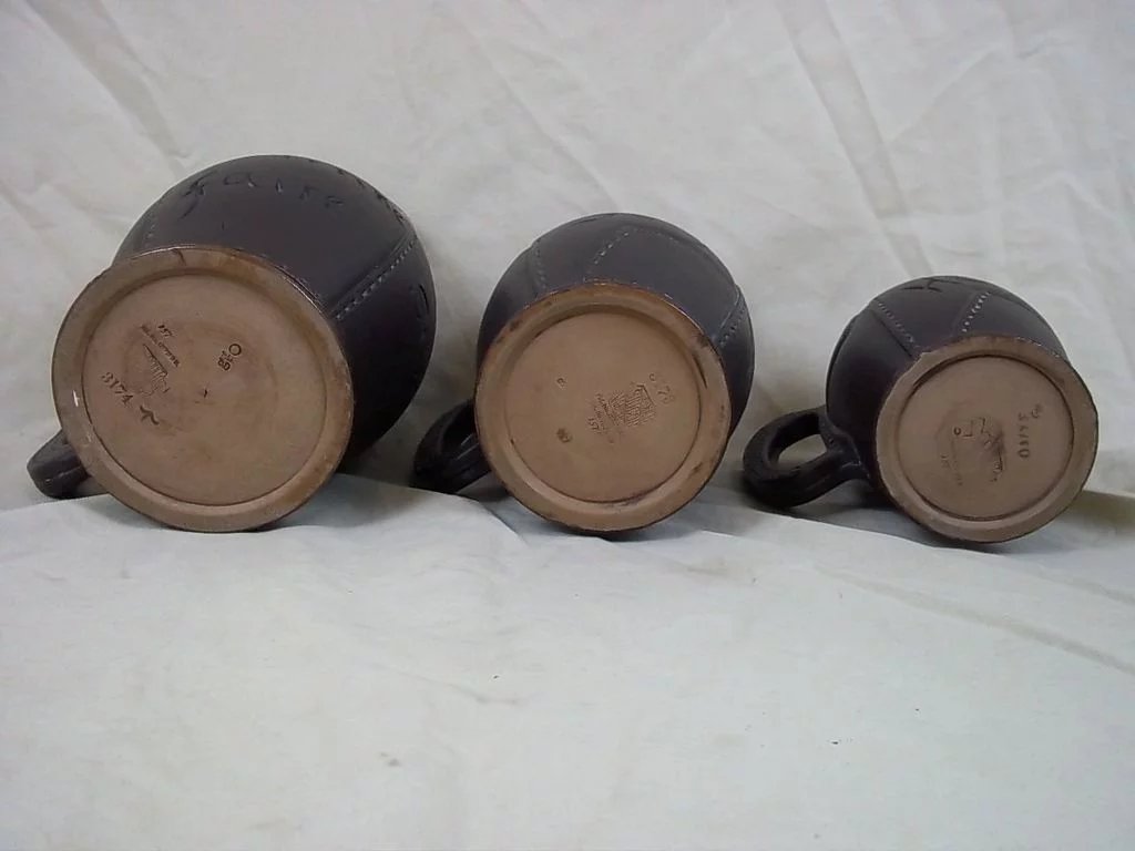 Set Of 3 Graduated 1890 Silver Rimmed Doulton Lamberth Leatherware Tankards - Image 6