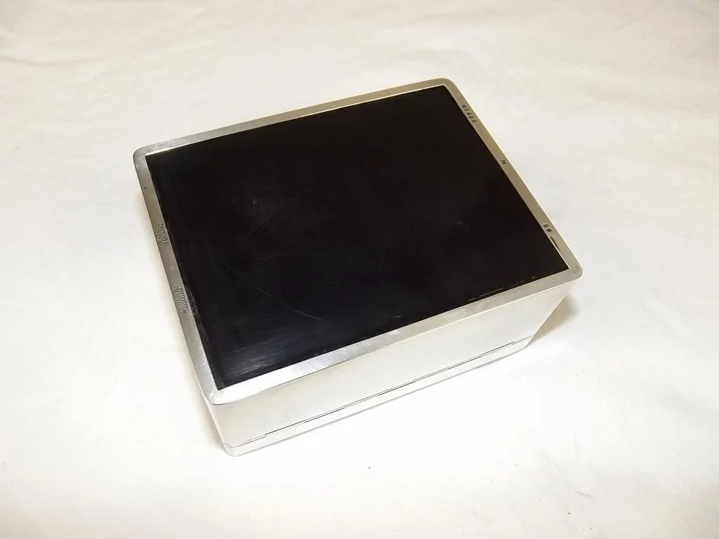 Silver Cigarette Box By Walker & Hall - Sheffield 1951, 420 g - Image 8