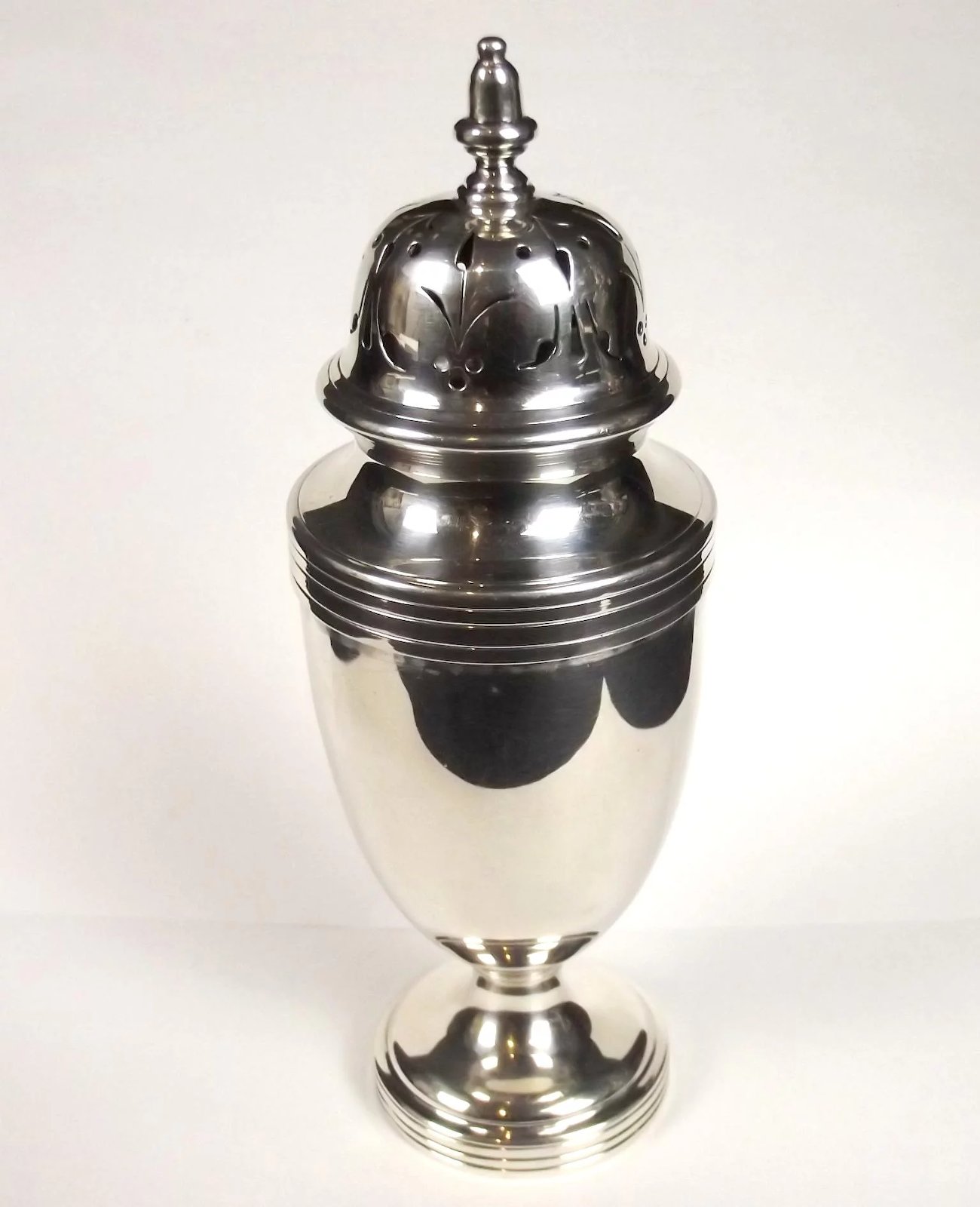 Silver London 1915 George III Style Sugar Shaker