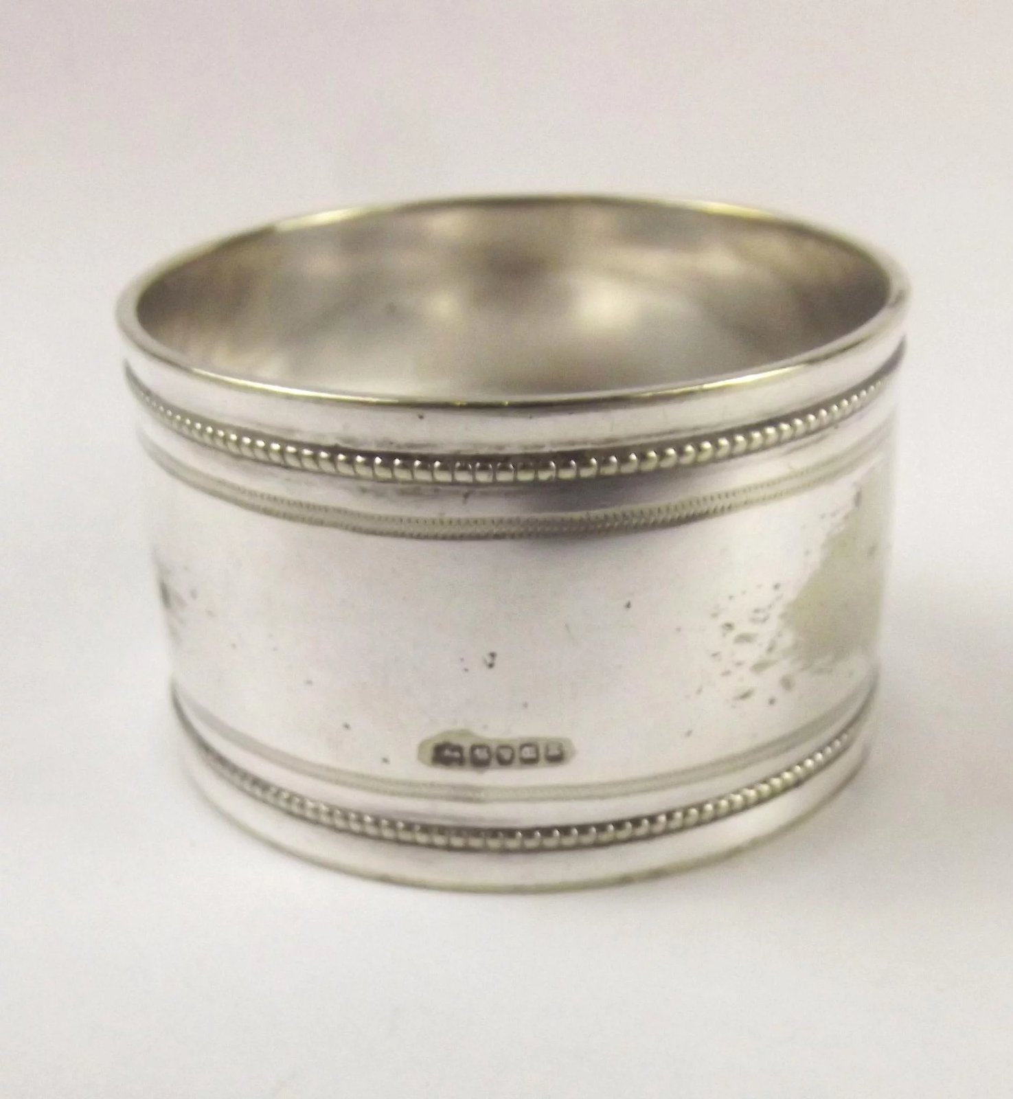 European 'M' Monogram Silver Napkin Ring - Image 5