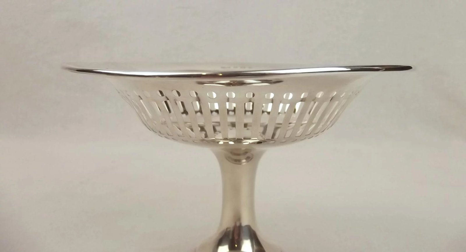 Silver Tazza Birmingham 1907 - Image 2