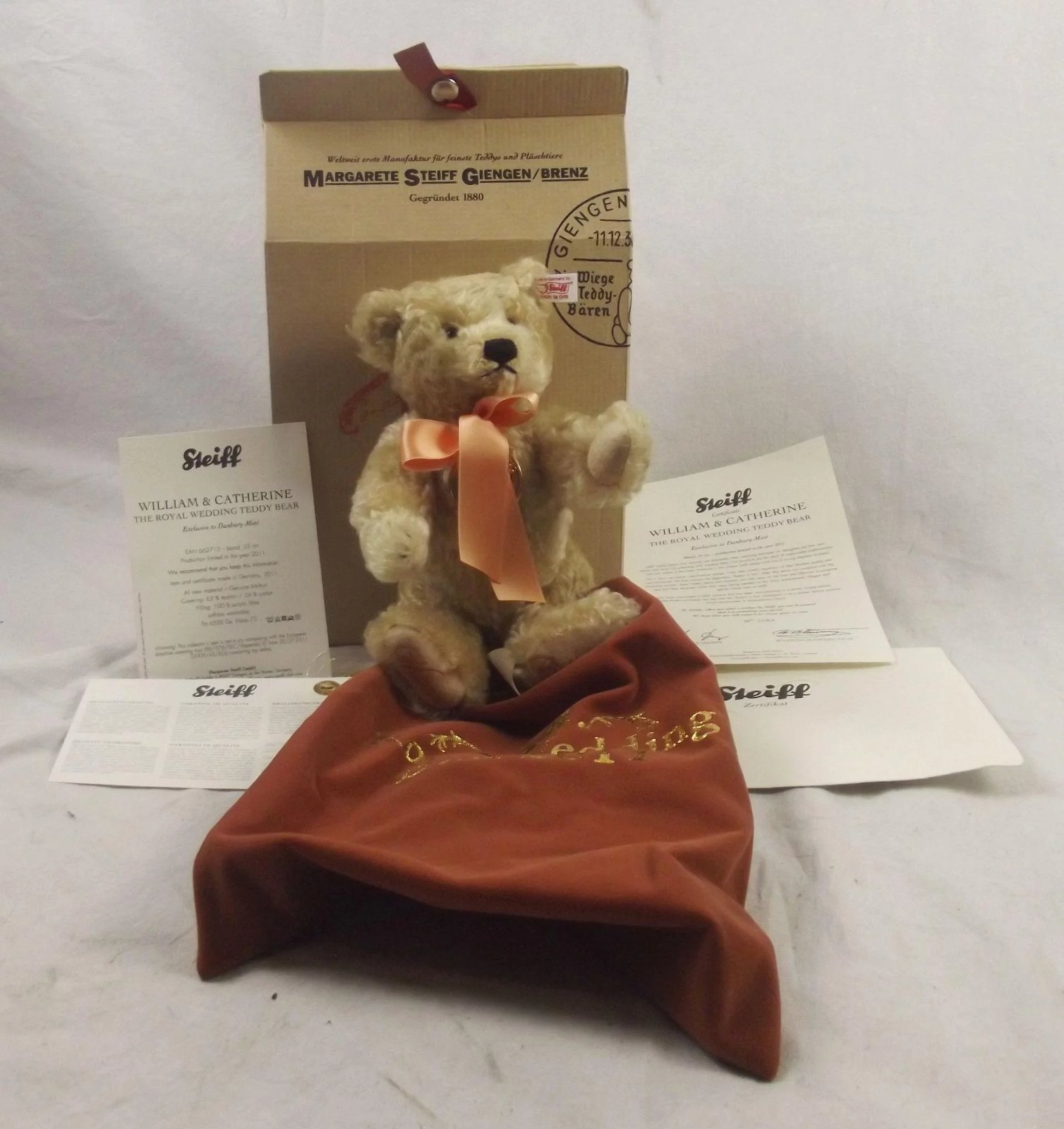 Steiff Teddy Bear Exclusive Danbury Mint Royal Wedding - Image 2