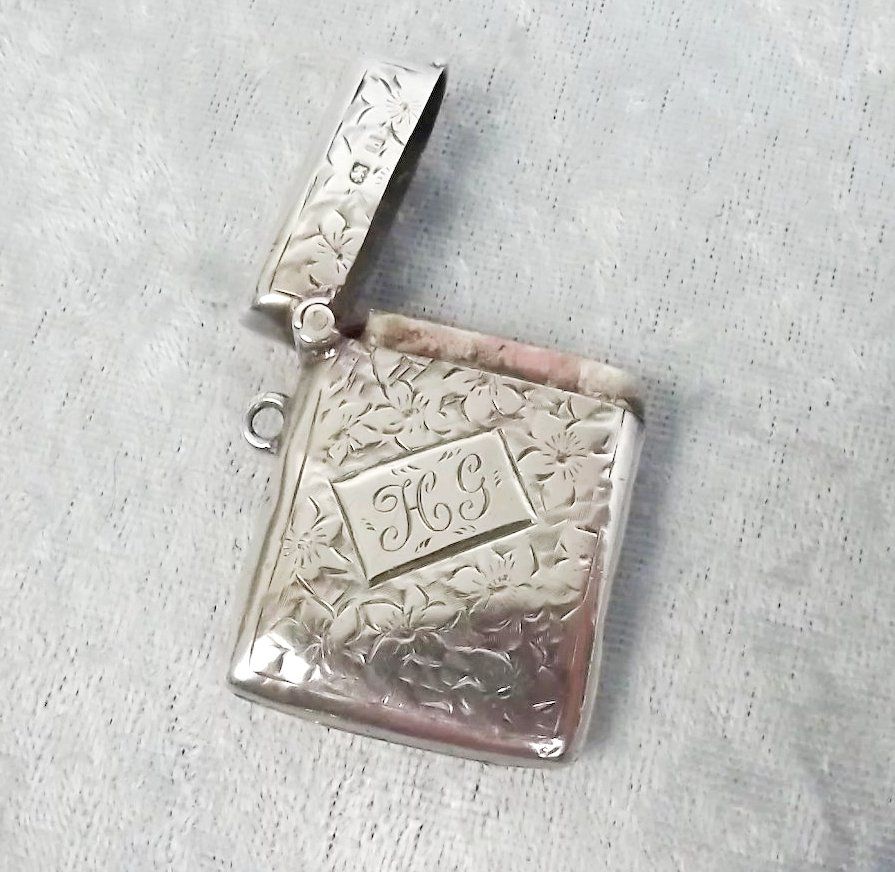 Sterling Silver Engraved Vesta Case London 1923