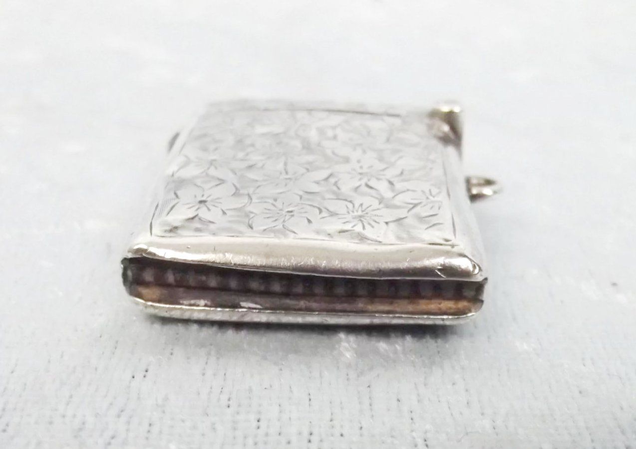 Sterling Silver Engraved Vesta Case London 1923 - Image 5